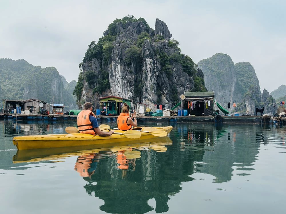 Kayaking in Ha Long Bay