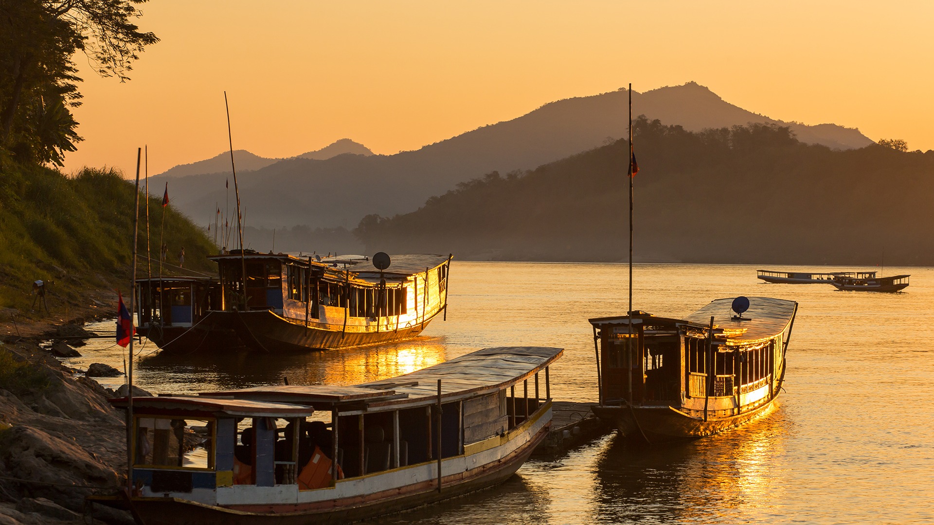 Laos–Vietnam Explorer | Luang Prabang to Hanoi