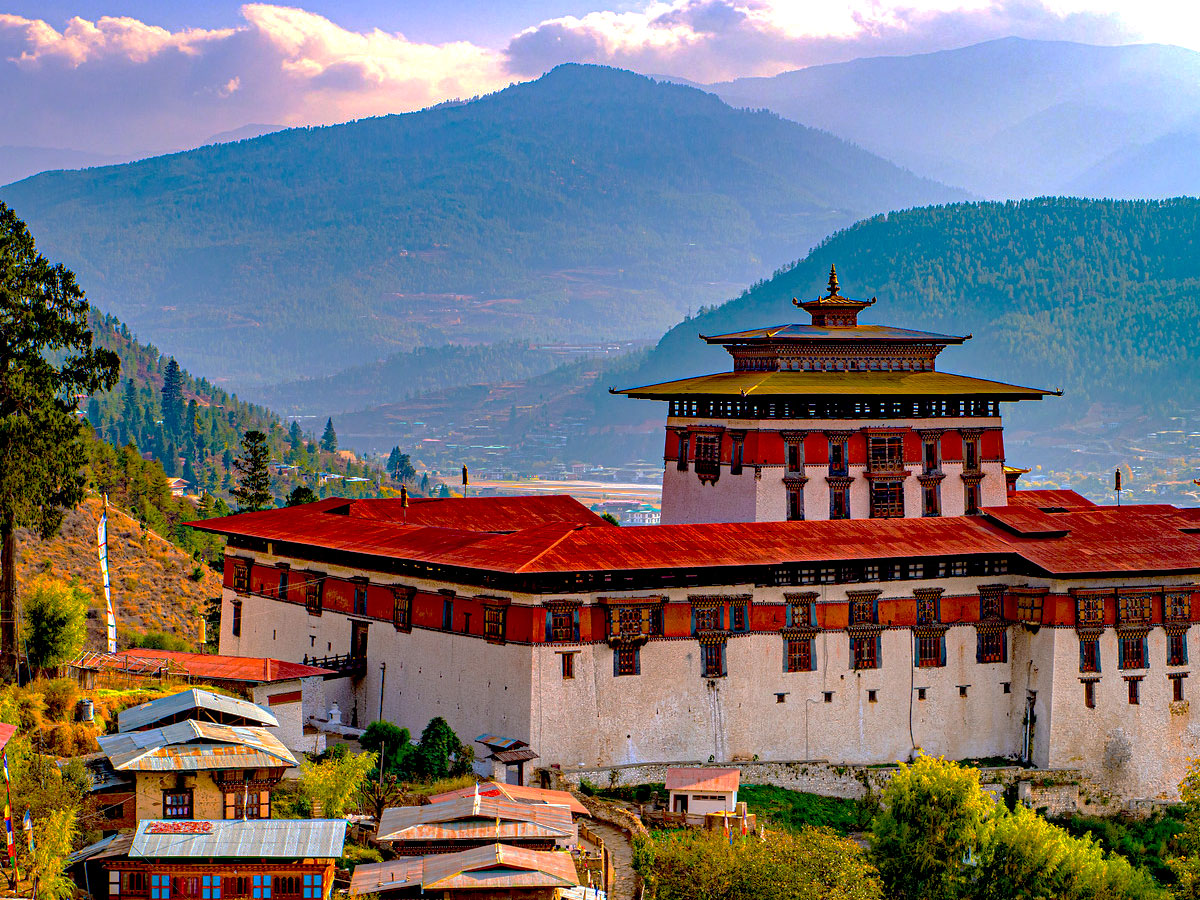 Tibet Encompassed