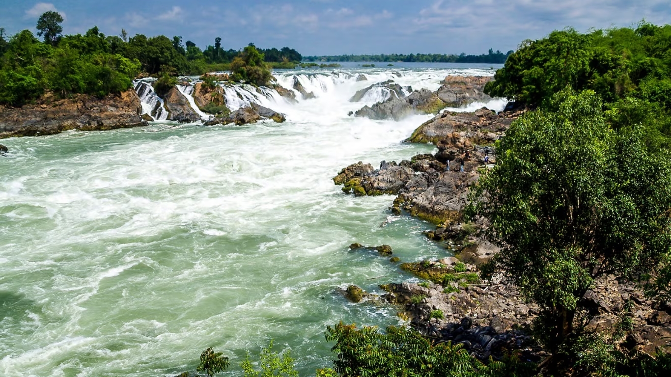 Impressions of Laos: Vientiane to Pakse by Road & River