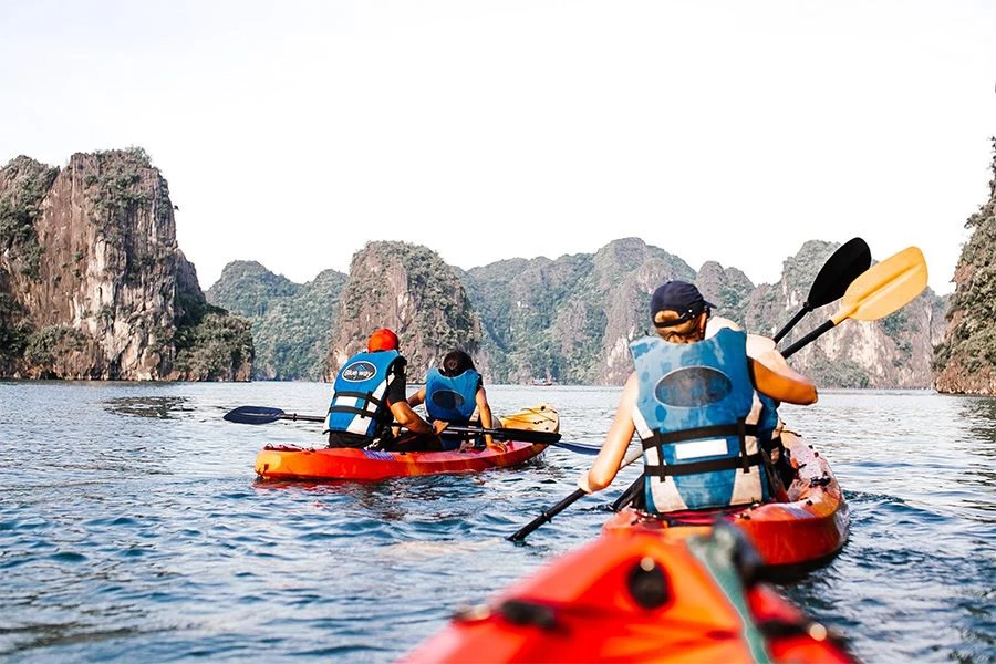 Kayaking in Ha Long Bay