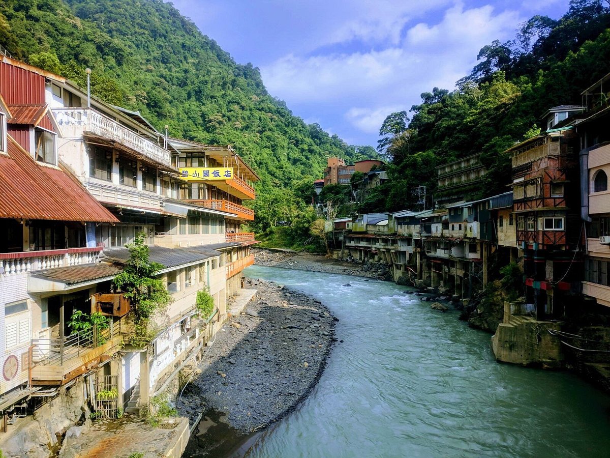 Tonghou Traversing Trail – Private Day Hike