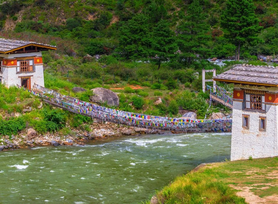 Across a 700 years old suspension bridge