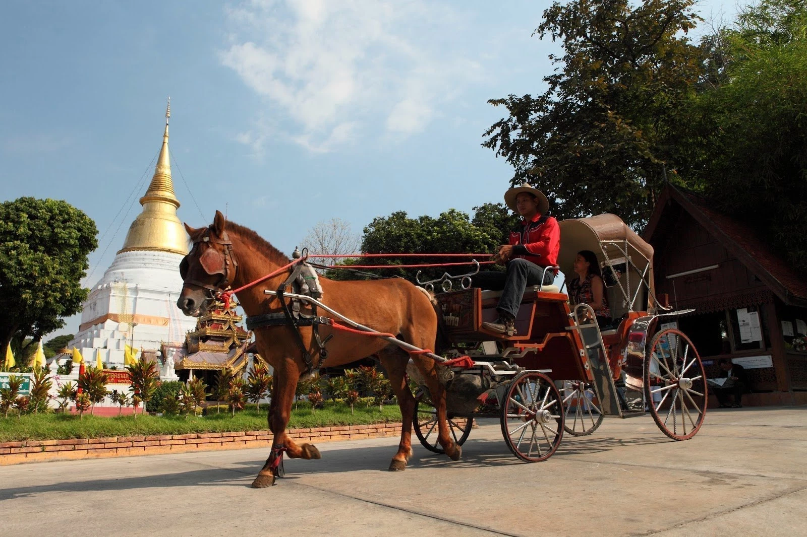 Burma Backdoor Explorer Tour – Mae Sot To Yangon