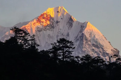 15-Day Trek through Gokyo-Ri to Mount Everest
